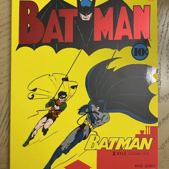 Kylie Cosmetics Makeup Kylie Cosmetics X Batman Batman Pressed